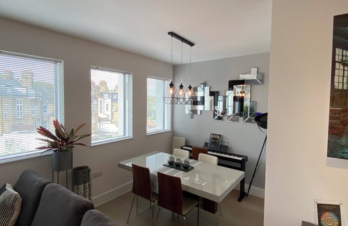 Blackheath Apartment | Stylish London Getaway | 2 Bed | Blackheath