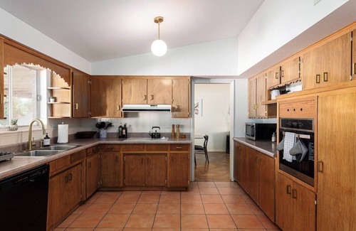 Duffy House | Stylish Mid-Century Oasis with (heated) Pool