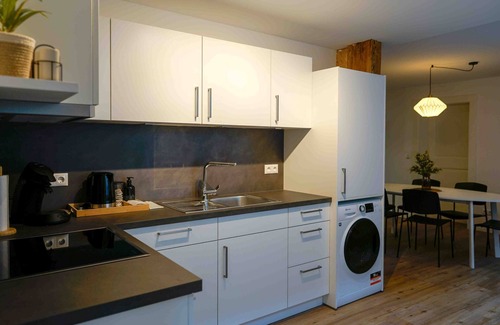 Coburg Apartment | Stylish, modern old building apartment in the city