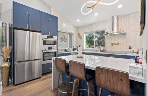 Fremont Apartment | Stylish & Modern Private Getaway in Fremont!