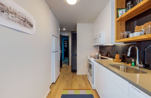 Uptown Condo | Stylish New Condo in Trendy NW District - Walk to Swankiest Spots