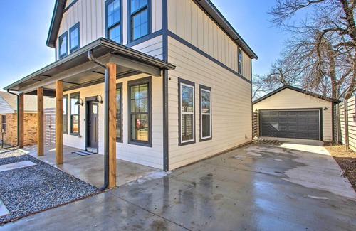 Central Oklahoma City Cottage | Stylish OKC Farmhouse w/Garden - Close to OU