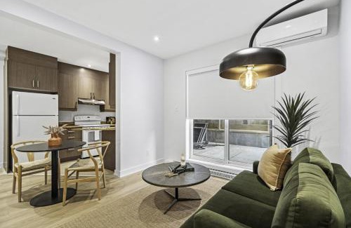 Little Italy Apartment | Stylish Open-Space Studio by Jean Talon Market