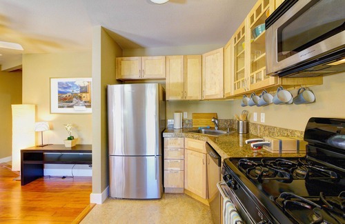 Downtown Portland Condo | Stylish Penthouse Loft with Amazing Views in the Heart of Downtown