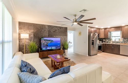 Boynton Beach House | Stylish Pool Paradise in Boynton Beach, Great Area