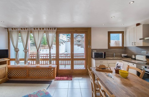 Courchevel Apartment | Stylish Renovated Apartment with Direct Ski Slope Access