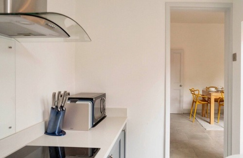 York House | Stylish Retreat Inside City Walls