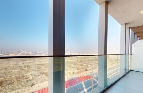 Jumeirah Village Circle Apartment | Stylish Retreat with Scenic Views in Bloom Towers
