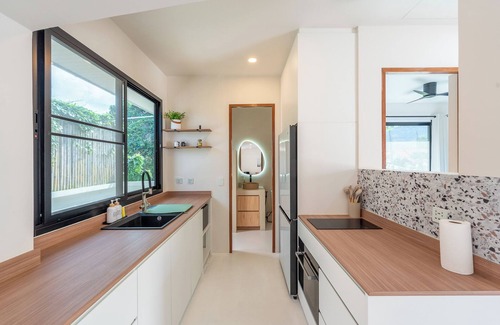 Ban Saiyuan Villa | Stylish Rooftop Pool Villa Sea View V211