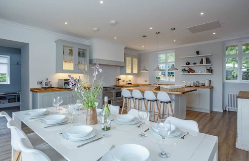 Nostie Cottage | Stylish Scottish Manor House