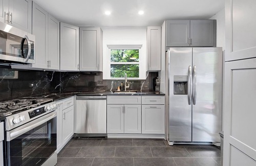 Bronx House | Stylish Stay in City’s Best Spot- The Perfect Stay