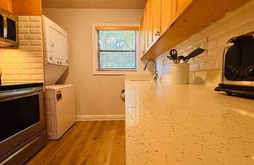 Great Lakes Apartment | Stylish Stay in the Heart of Decatur King Bed + Modern Touches