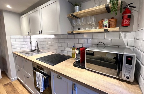 Clifton Apartment | Stylish Studio Apartment in Clifton Village