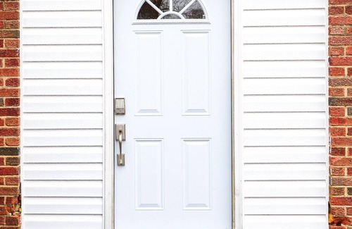 Suitland-Silver Hill Apartment | Stylish Studio Basement