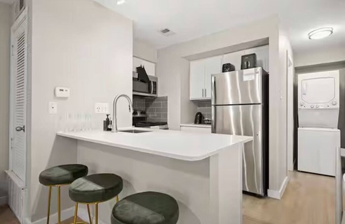 Allandale Apartment | Stylish Studio Near Domain