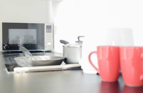 South Bermondsey Apartment | Stylish Studio Retreat in Trendy Bermondsey