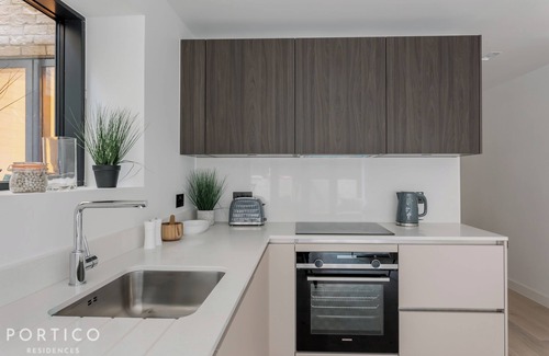 Wandsworth Apartment | Stylish two-bedroom apartment in the heart of Wandsworth.