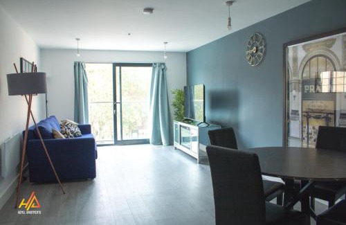 Hemel Hempstead Apartment | Stylish Urban Escape