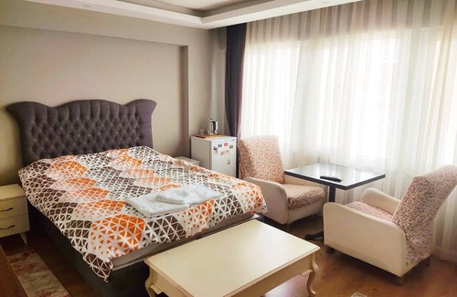 Bakırkoy Apartment | "Stylish Urban Retreat: Modern Apartment - Your Ideal Stay in the City!"