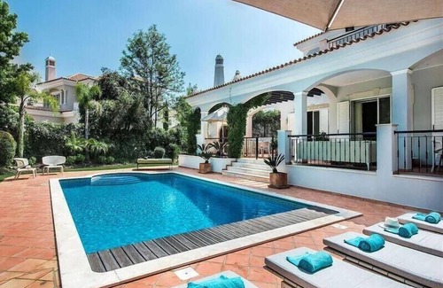 Almancil Villa | Stylish villa with Heatable Pool close to Quinta shopping A386 - Almancil, Algarve