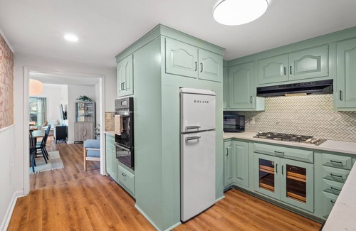 Rosedale House | Stylish West Plaza Retreat w/Huge Yard, BBQ, and Games