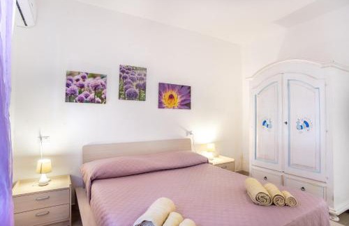 Sant'Anna Arresi House | Su Giuali