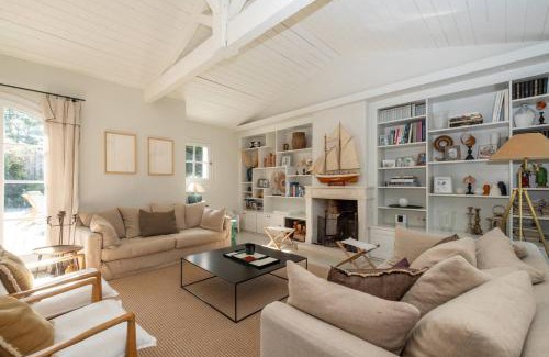 Les Portes-en-Re Villa | Sublime maison d'architecte pour famille nombreuse