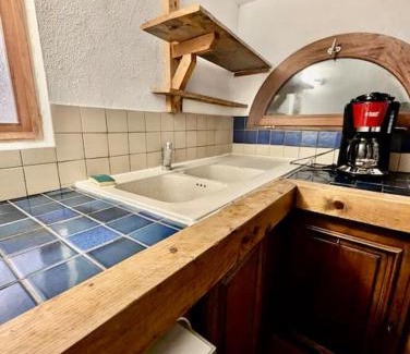 Secteur 2 Apartment | Sublime T2 - Hyper Centre - Calme & Tout Equipé