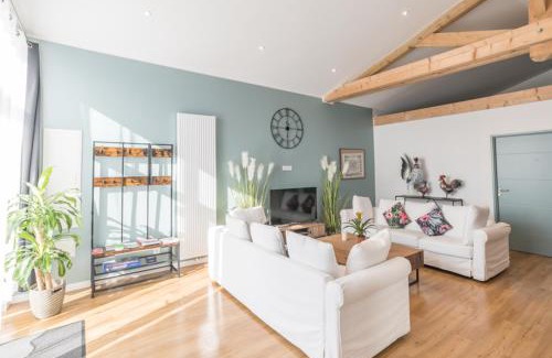 Viriat House | - SUBLIME VILLA FELICIDAD - Proche hypercentre - Parking - Terrasse - WiFi