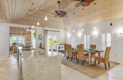 Sugarloaf Key House | Sublimely private luxury home with enveloping oceanfront views near Key West