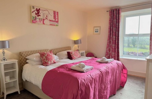 Newton Grange House | Substantial, Dog-Friendly Cottage Complex for groups of up to 42 people with Hot Tubs.