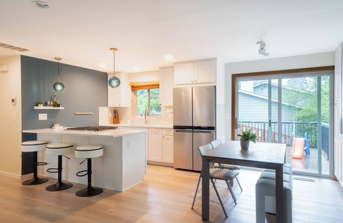 North Creek House | Suburban Oasis w/Hot Tub, Fitness Room, and Office in Serene Bothell