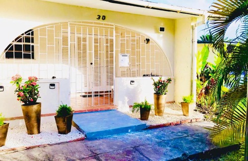 Sunset Crest Apartment | SugaLove Villa 30 Flamboyant Ave