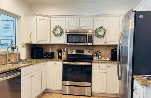 Naples Park Cottage | Sugar Beach Bungalow with a Pool!
