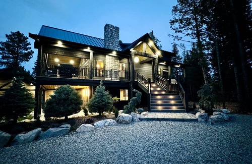 Duck Creek Village Cabin | Sugar Pine Chalet- Spa | Sauna | Game Room | Fire Pit | Zion/Bryce