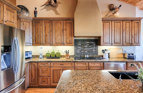 Torreon House | Sugar Pine Retreat - Torreon Cabin w/Hot Tub, Air Hockey, Pool Table & Pond View