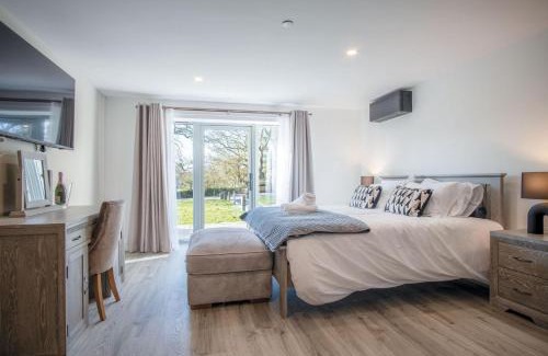 Pen-y-cae Apartment | Suite 10 - Sleeping Giant Hotel - Pen Y Cae Inn