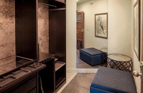 Adelaide Central Business District Apartment | Suite 11 Victoria Square