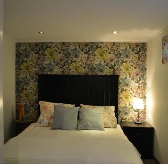Municipality of Eindhoven Apartment | Suite 17