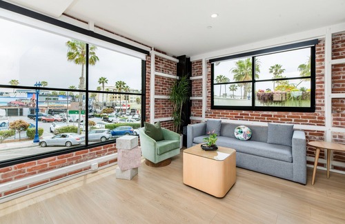 Townsite Hotel | Suite 201 | The Brick Boutique Hotel
