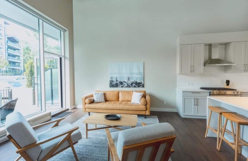 Regional District of Nanaimo Apartment | Suite #207 Contemporary Accommodation Patio Suite