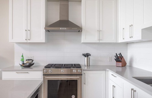 Regional District of Nanaimo Apartment | Suite #207 Contemporary Accommodation Patio Suite