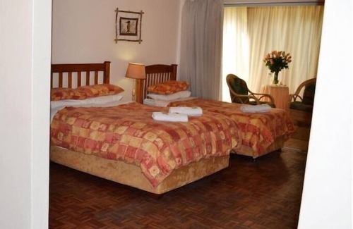 Kempton Park Bed & Breakfast | Suite 3-Doves Nest Guest House-Bed and Breakfast