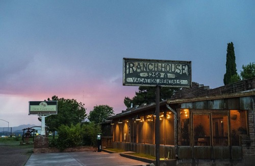 Sonoita Apartment | Suite 3 is nestled between Dos Cabezas winery and the Ranch House Tavern.