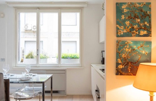 Tricolore Apartment | Suite 8 downtown Milan cathedral