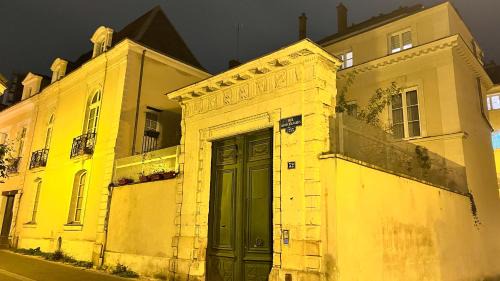 Downtown Angers House | Suite Aubance - Maison Bossoreil