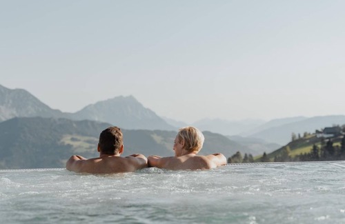 Haus House | "Suite Bergsonne" with bathtub, shower, WC (from 7 nights) - Nature and wellness hotel