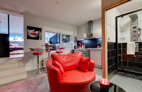 Republique Apartment | SUITE BROOKLYN JACUZZI