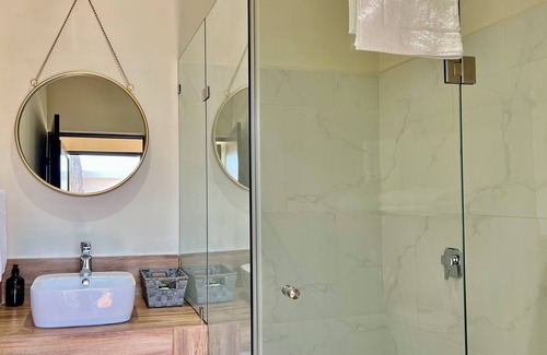 Parras de la Fuente Hotel | Suite CON Domo Panorámico, Alberca Y Jacuzzi Climatizados A 6 Minutos DE Parvada
