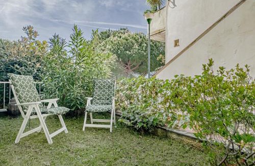 Varazze Apartment | Suite con Piscina - Free Garage - Aria Condizionata - Smart TV